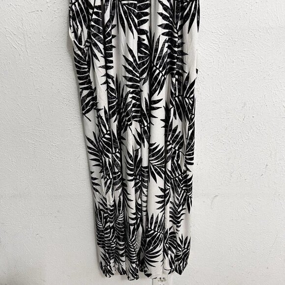 C&C California Black Palm Print Tropical Jumpsuit Wide Leg Size LARGE Sleeveless - Picture 9 of 14